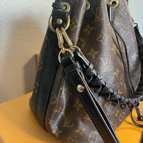 🔥Vintage LOUIS VUITTON Petit Noe Drawstring Shoulder Bag Monogram Leather - Picture 5 of 14